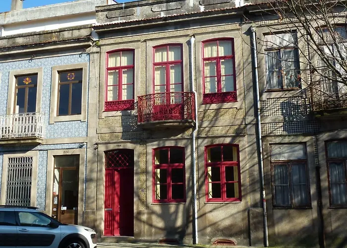 Canvas Atelier Hostel Porto